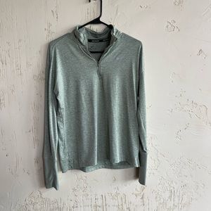 Like new! Nike Running Quarter Zip. Size M.